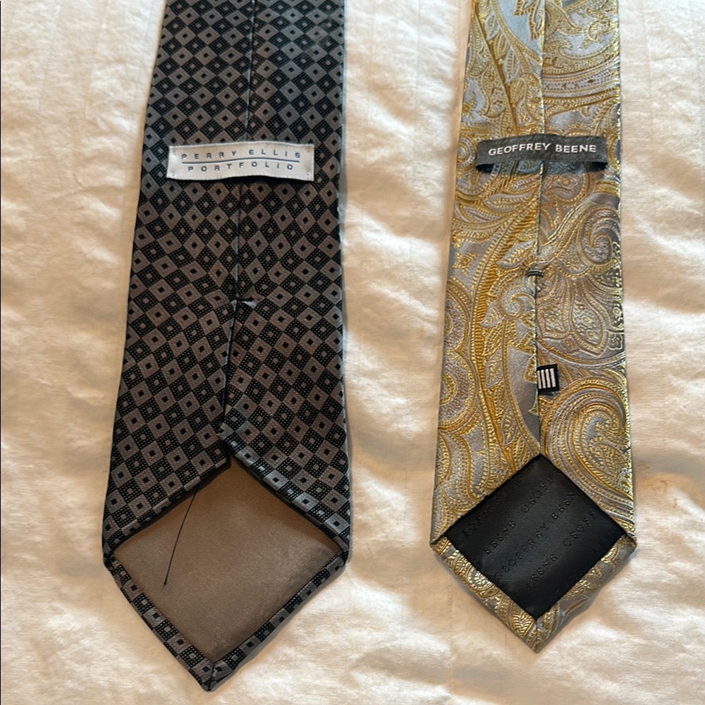 Elegant Black and Gold Patterned Ties